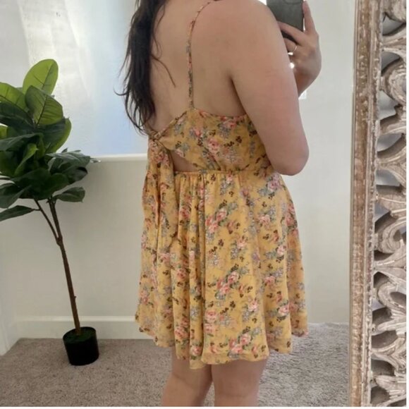 ⭐️ Floral Picnic Summer Tie Bow Adjustable Skater Babydoll Boho Mini Hip Dress - Picture 7 of 8